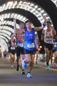 BIB: 40475, 40319, 40121
                            <button type="button" onclick="openModal(20147221)" class="btn btn-primary btn-sm float-right btn-popup" data-toggle="modal" data-target=".modal-high-quality">
                        <i class="fas fa-shopping-cart"></i> Add to Cart
                    </button>
                                            <button type="button" onclick="isThisMe(20147221, true)" class="btn btn-success btn-sm float-right btn-popup btn-isme hidden" data-toggle="tooltip" data-placement="bottom" title="นี่คือรูปของคุณใช่ไหม คลิกที่นี่เพื่อเอาเข้าอัลบั้ม">
                        <i class="fas fa-plus"></i> Add to album
                    </button>
                    <button type="button" onclick="isThisMe(20147221, false)" class="btn btn-warning btn-sm float-right btn-popup btn-isnotme hidden">
                        <i class="fas fa-ban"></i> Remove from album
                    </button>